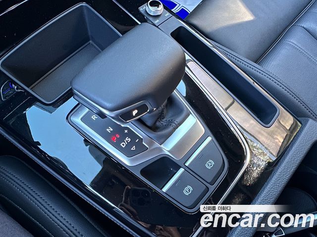 Audi Q5 2022 — photo 14