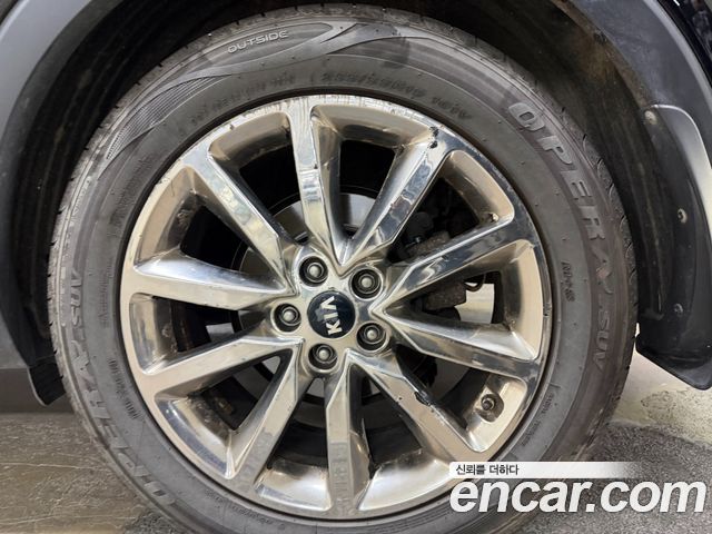 Kia Sorento 2016 — photo 18