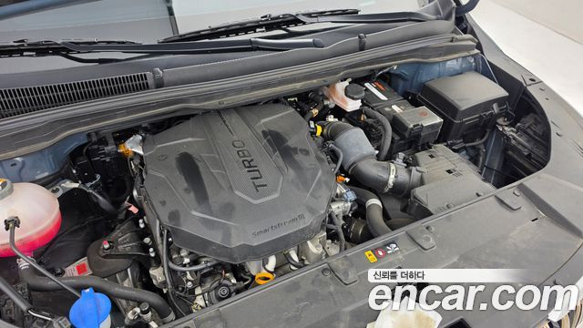 Kia Canival 2023 — photo 6