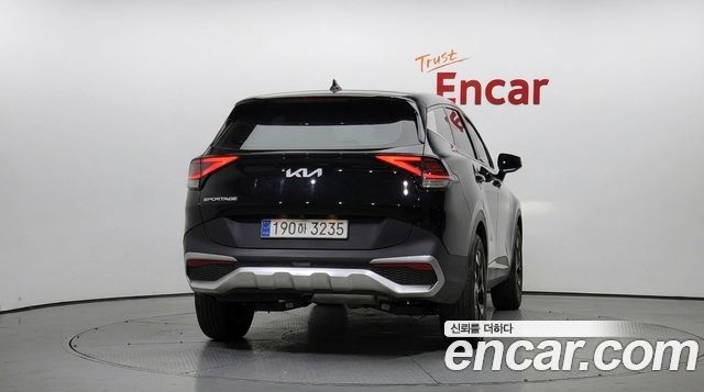 Kia Sportage 2023 — photo 4