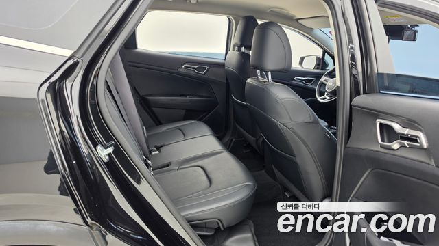 Kia Sportage 2023 — photo 12