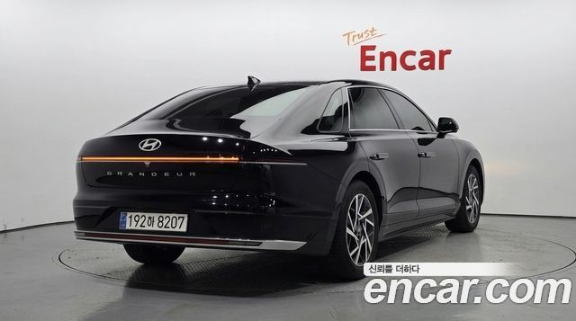 Hyundai Grandeur 2023 — photo 2