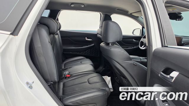 Hyundai Santafe 2022 — photo 11
