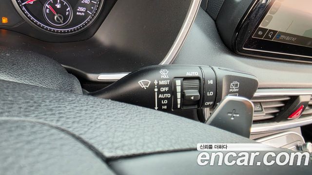 Hyundai Santafe 2022 — photo 15