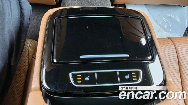 Genesis G80 2022 — photo 16