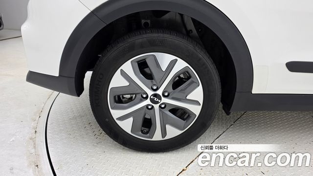 Kia Niro 2024 — photo 5