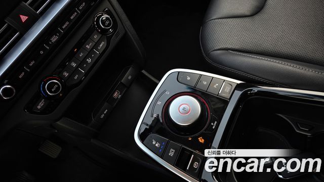 Kia Niro 2024 — photo 9
