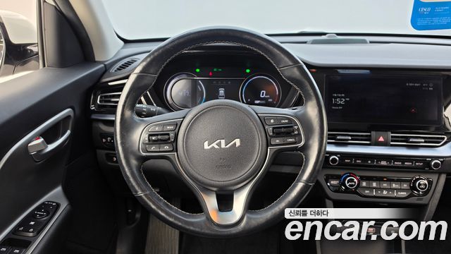 Kia Niro 2024 — photo 13