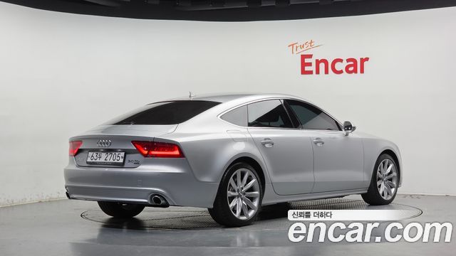 Audi A7 2014 — photo 2