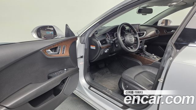 Audi A7 2014 — photo 10