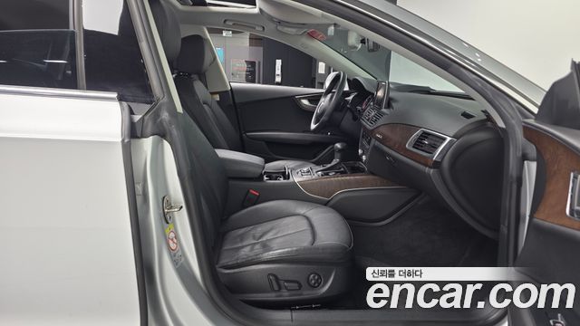 Audi A7 2014 — photo 11