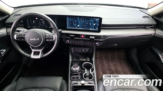 Kia K5 2025 — photo 10