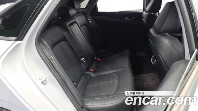 Kia K5 2025 — photo 18
