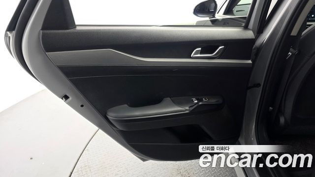 Kia K5 2025 — photo 15