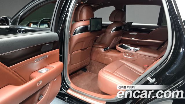Genesis G90 2022 — photo 18