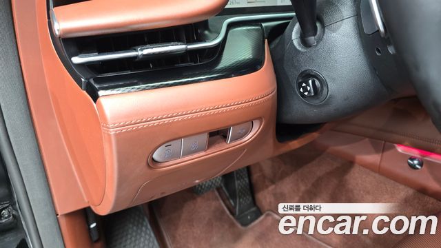 Genesis G90 2022 — photo 27
