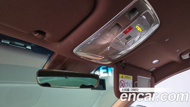 Genesis G90 2022 — photo 30