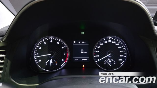Hyundai AVANTE 2020 — photo 11