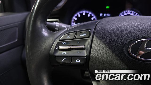 Hyundai AVANTE 2020 — photo 23