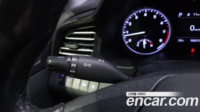 Hyundai AVANTE 2020 — photo 29
