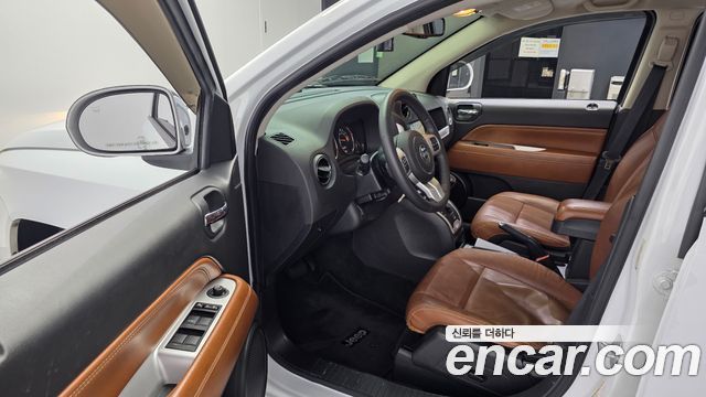 Jeep Compass 2014 — photo 10