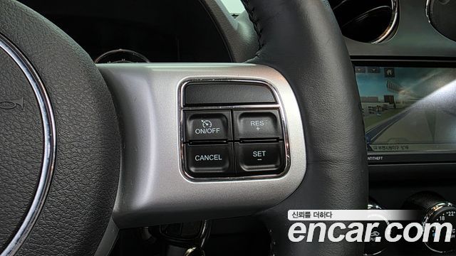 Jeep Compass 2014 — photo 17