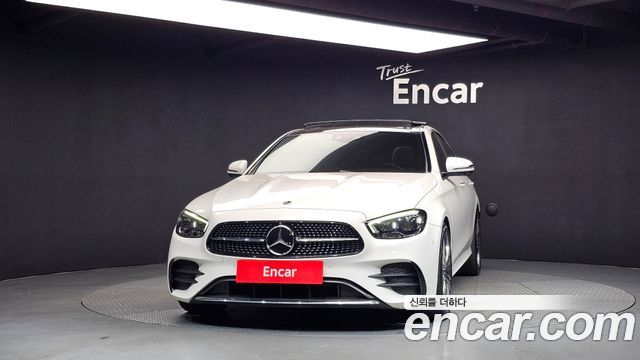Mercedes-Benz E-Class 2022 — photo 3