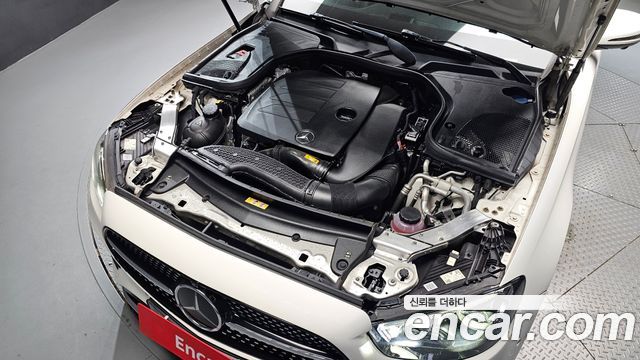 Mercedes-Benz E-Class 2022 — photo 6