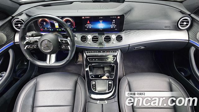 Mercedes-Benz E-Class 2022 — photo 7