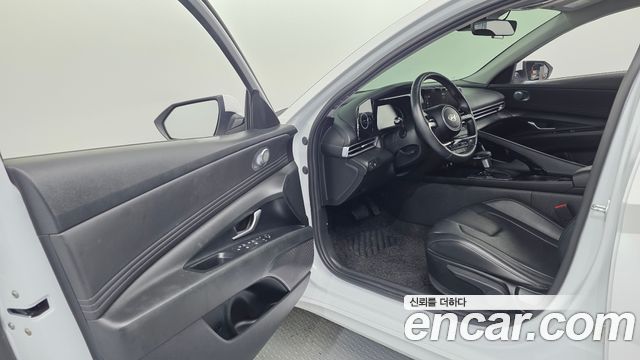 Hyundai AVANTE 2024 — photo 13