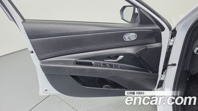 Hyundai AVANTE 2024 — photo 14