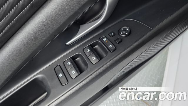 Hyundai AVANTE 2024 — photo 28