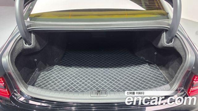 Genesis G80 2022 — photo 24