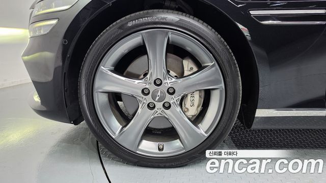 Genesis G80 2022 — photo 25