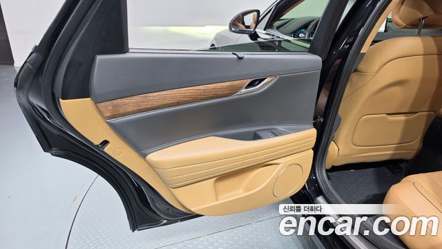 Genesis G80 2022 — photo 15