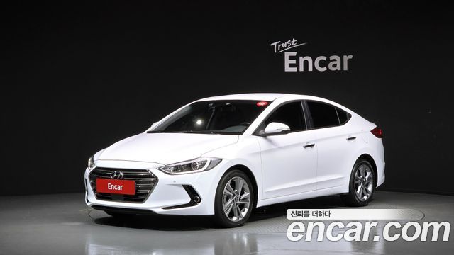 Hyundai AVANTE 2018 — photo 1