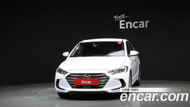 Hyundai AVANTE 2018 — photo 3