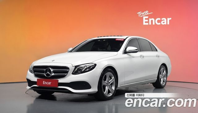 Mercedes-Benz E-Class 2017 — photo 1