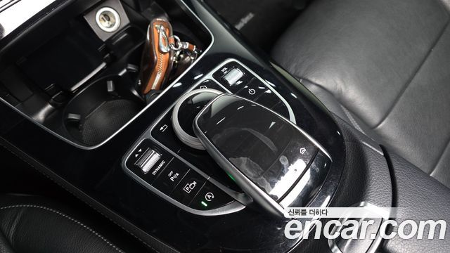Mercedes-Benz E-Class 2017 — photo 31