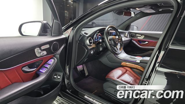 Mercedes-Benz GLC-Class 2021 — photo 13