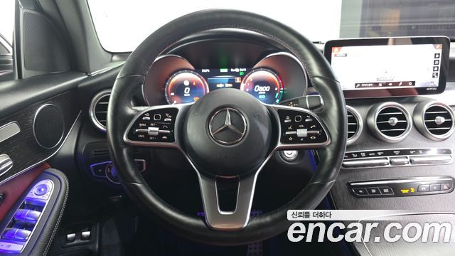 Mercedes-Benz GLC-Class 2021 — photo 19