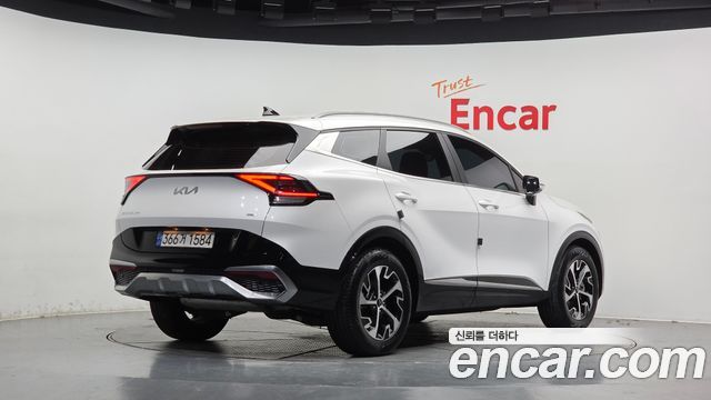 Kia Sportage 2023 — photo 2