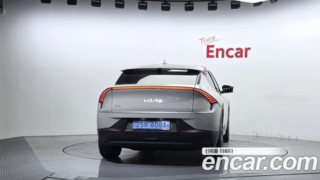 Kia EV6 2023 — photo 4