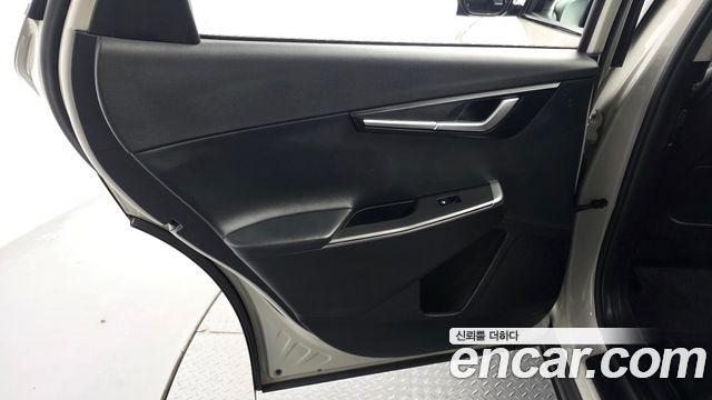 Kia EV6 2023 — photo 15