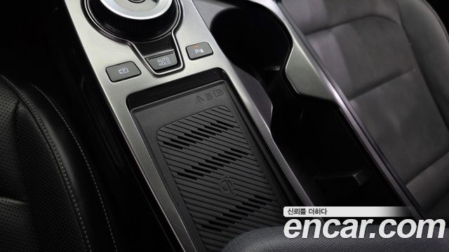 Kia EV6 2023 — photo 27