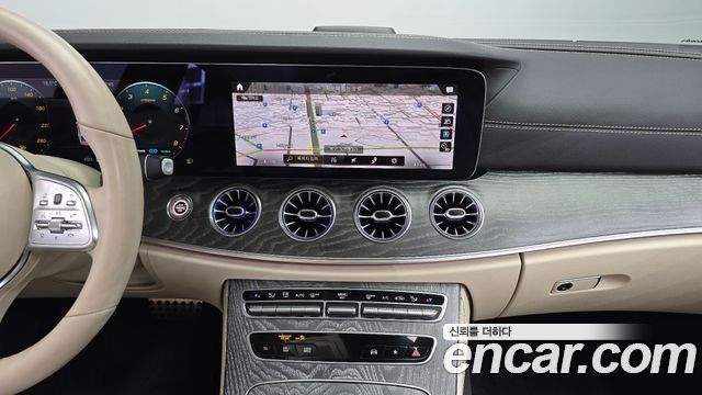 Mercedes-Benz CLS-Class 2021 — photo 13