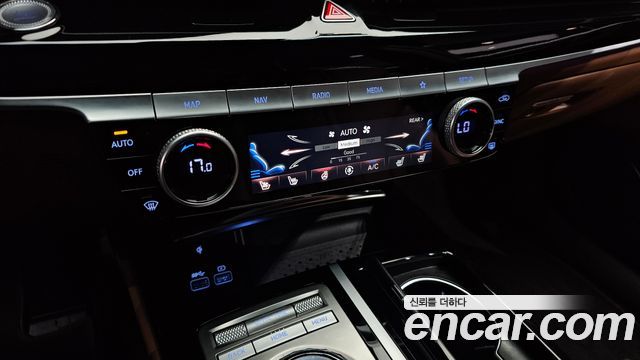 Genesis G80 2023 — photo 25