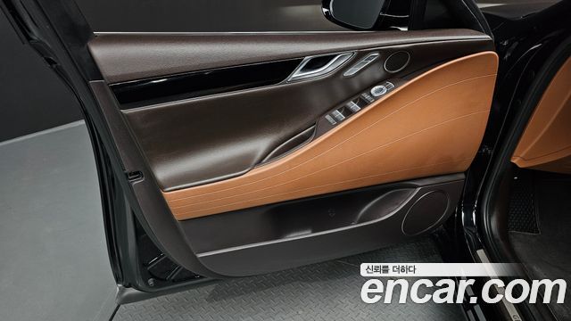 Genesis G80 2023 — photo 14