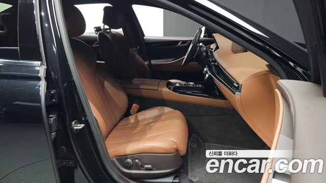 Genesis G80 2023 — photo 16