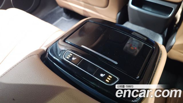Genesis G80 2023 — photo 30